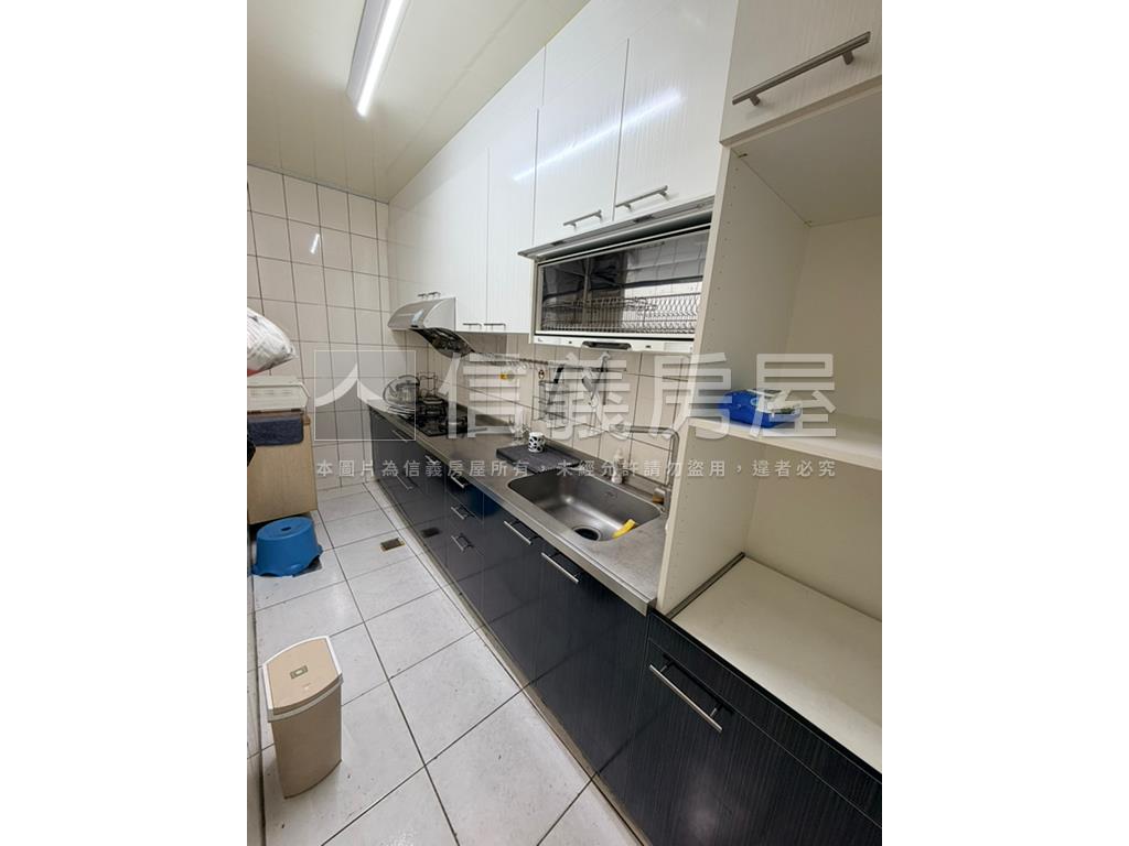 新光國中旁優質店住房屋室內格局與周邊環境