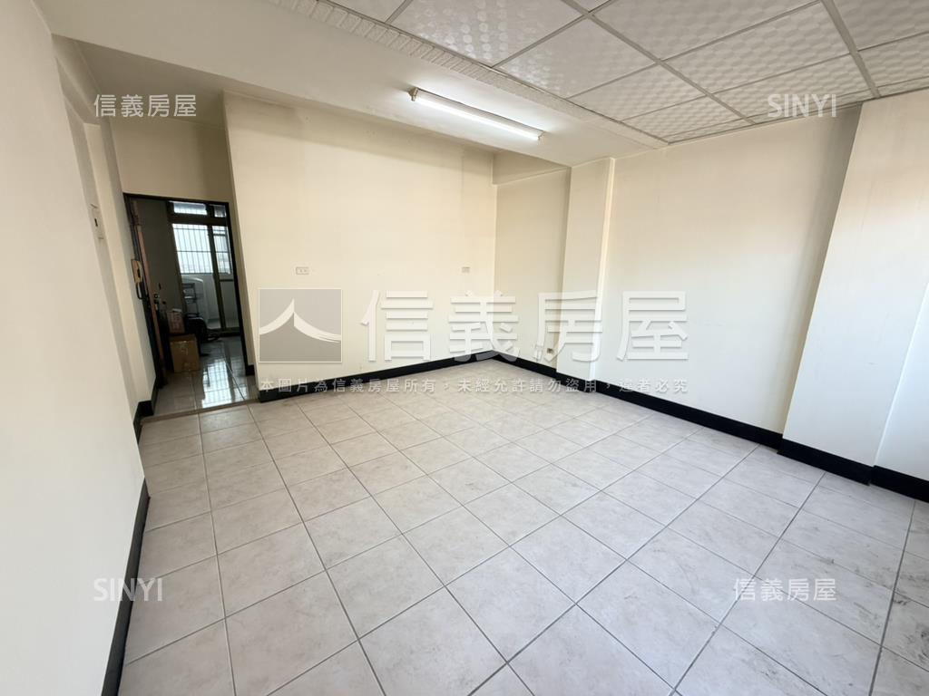 新光國中旁優質店住房屋室內格局與周邊環境