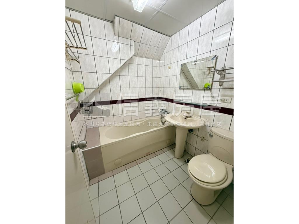 新光國中旁優質店住房屋室內格局與周邊環境