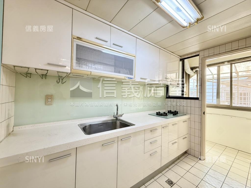 捷運景觀大空間好停車房屋室內格局與周邊環境