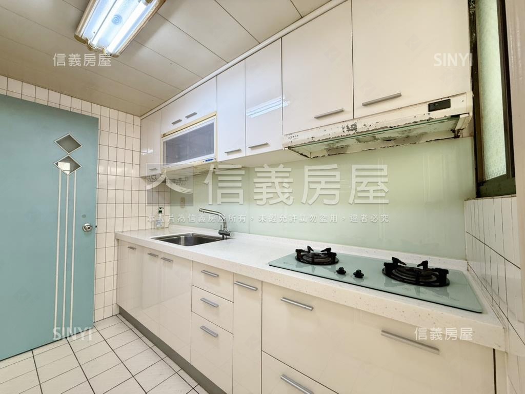 捷運景觀大空間好停車房屋室內格局與周邊環境