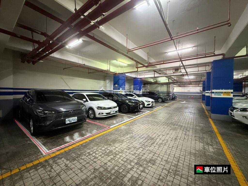 專任夏都朝東裝潢三房平車房屋室內格局與周邊環境