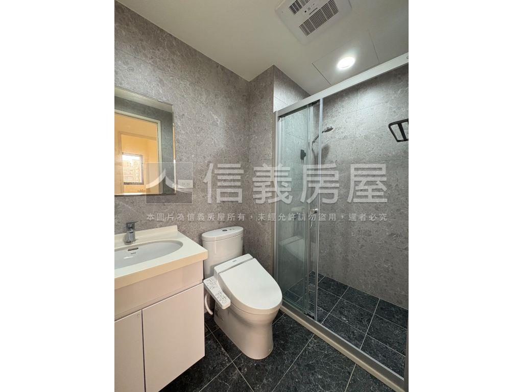 利舟後棟溫馨三房車位房屋室內格局與周邊環境