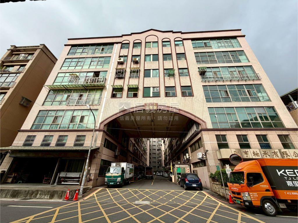 台北企業家稀有釋出房屋室內格局與周邊環境