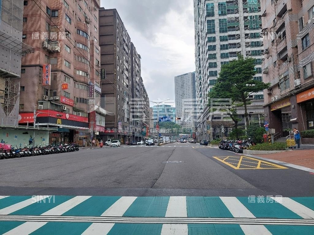 汐科黃金大店面房屋室內格局與周邊環境