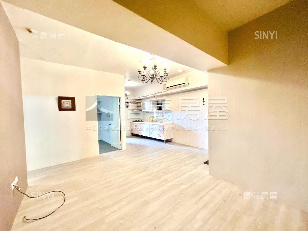 近高醫建工四房平車美屋房屋室內格局與周邊環境