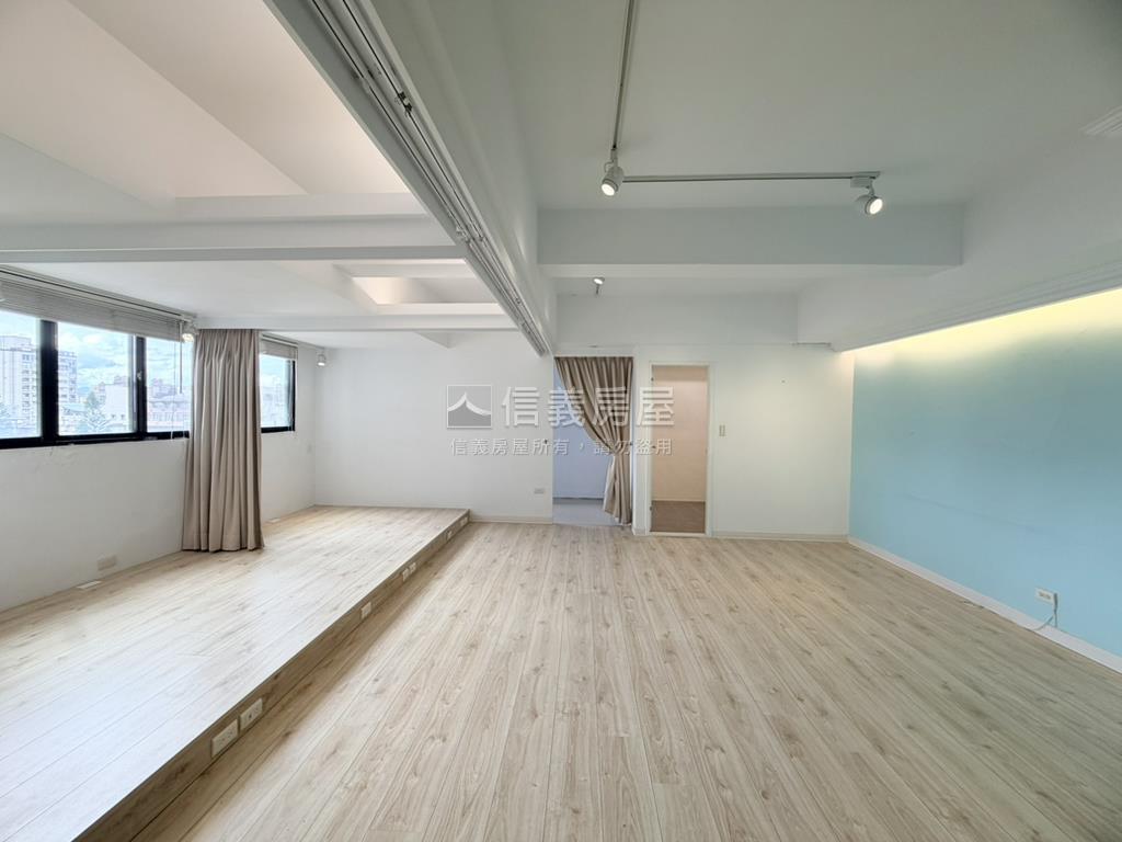 專凱旋名宮看學校朝南戶房屋室內格局與周邊環境