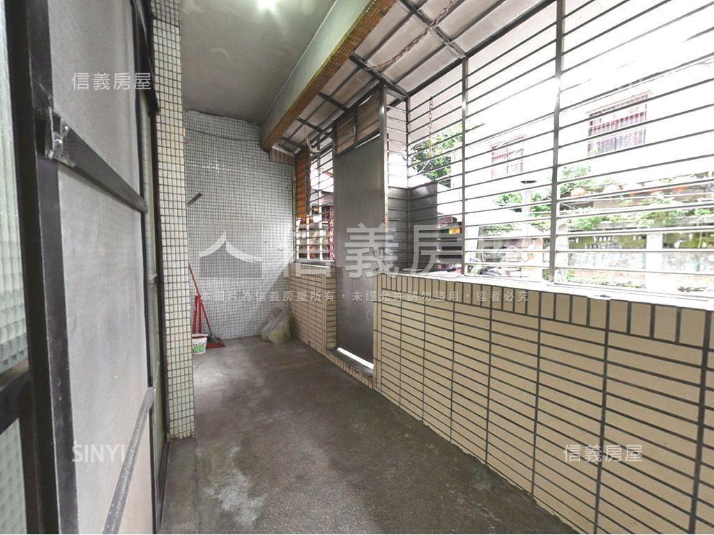 內湖公寓１樓精緻裝潢３房房屋室內格局與周邊環境