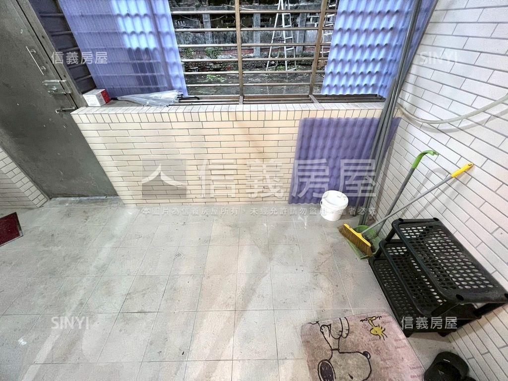 內湖公寓１樓精緻裝潢３房房屋室內格局與周邊環境