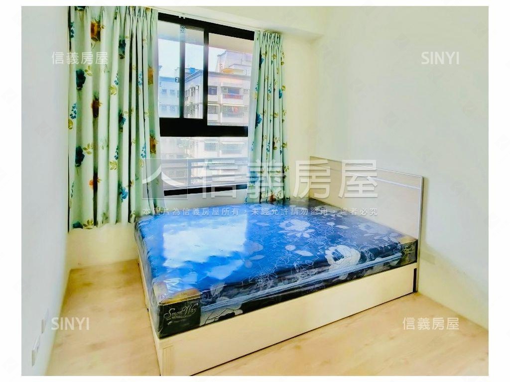 急售！雲世紀採光３房房屋室內格局與周邊環境