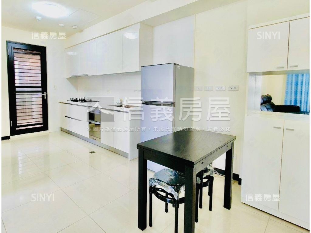 急售！雲世紀採光３房房屋室內格局與周邊環境