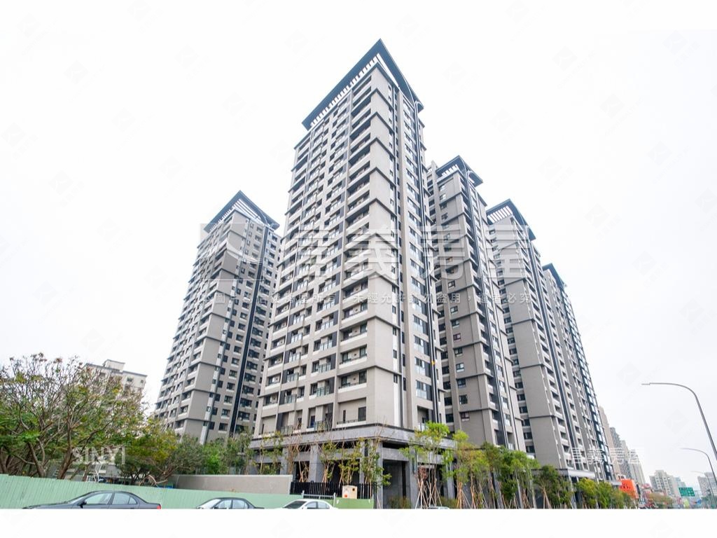 急售！雲世紀採光３房房屋室內格局與周邊環境