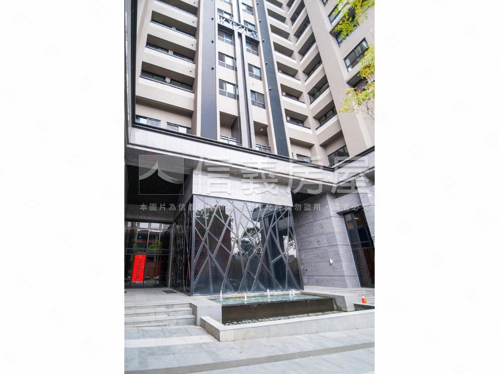 急售！雲世紀採光３房房屋室內格局與周邊環境