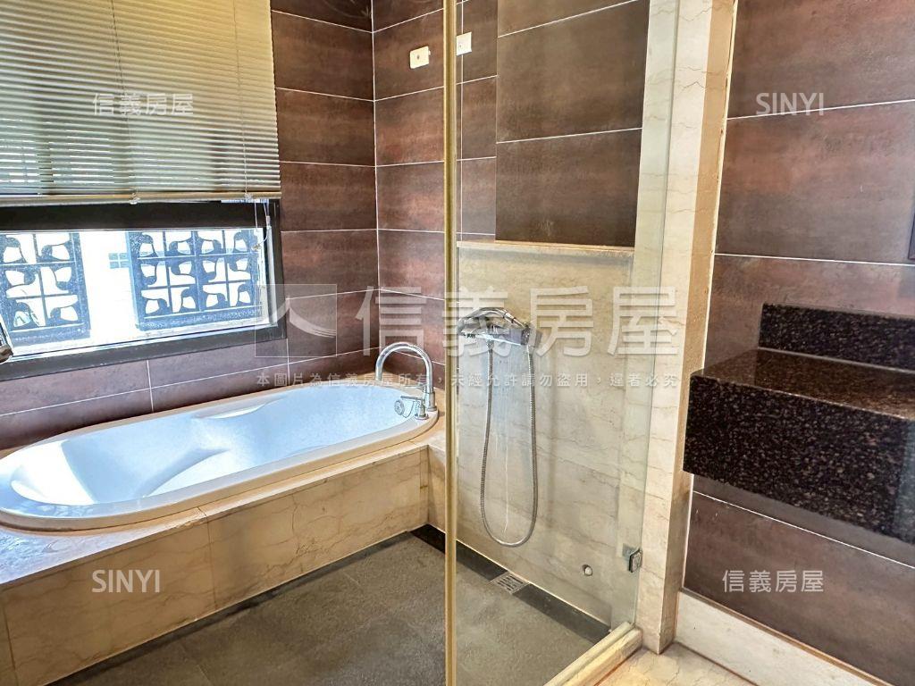 獨家高醫商圈富春四房平車房屋室內格局與周邊環境