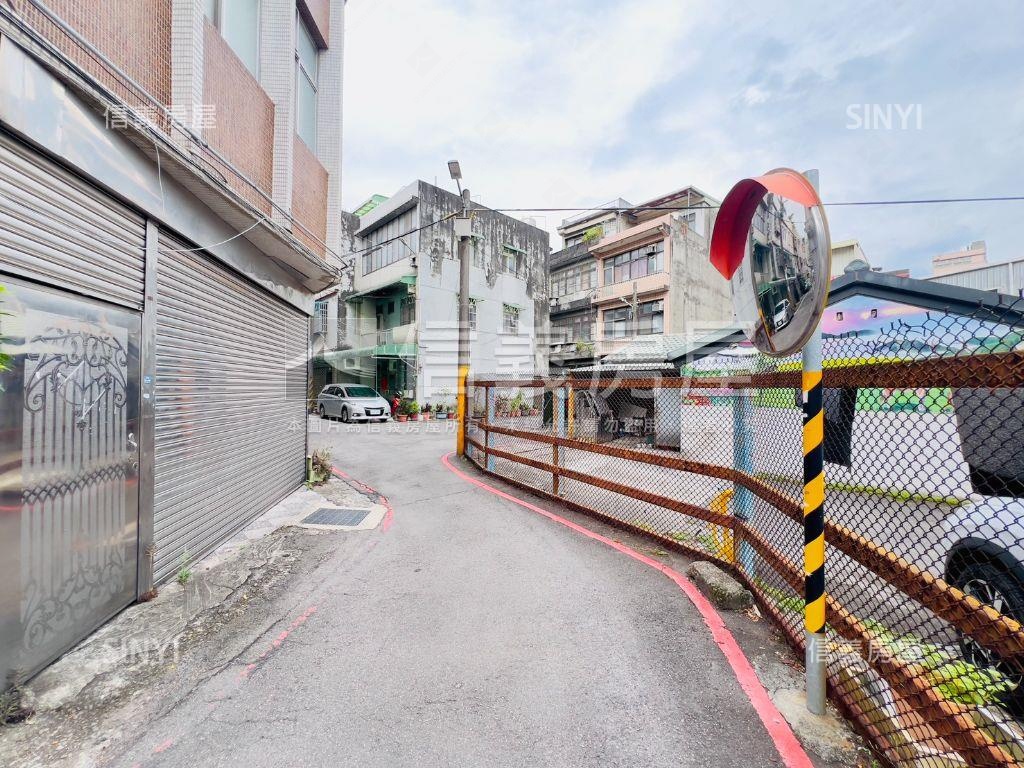 地段好！近萬壽路二段土地房屋室內格局與周邊環境