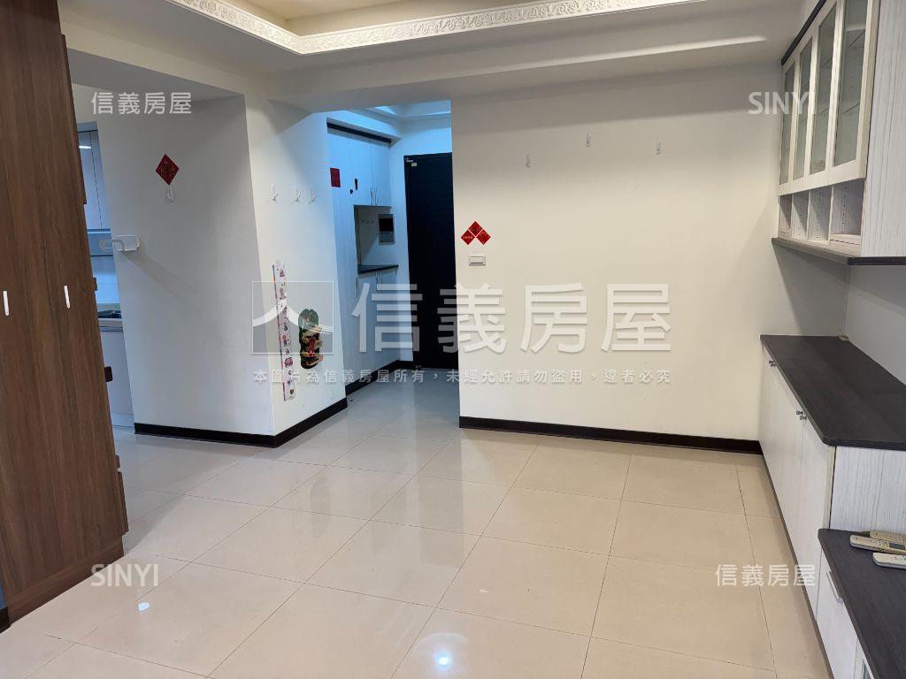 高峰會美兩房房屋室內格局與周邊環境