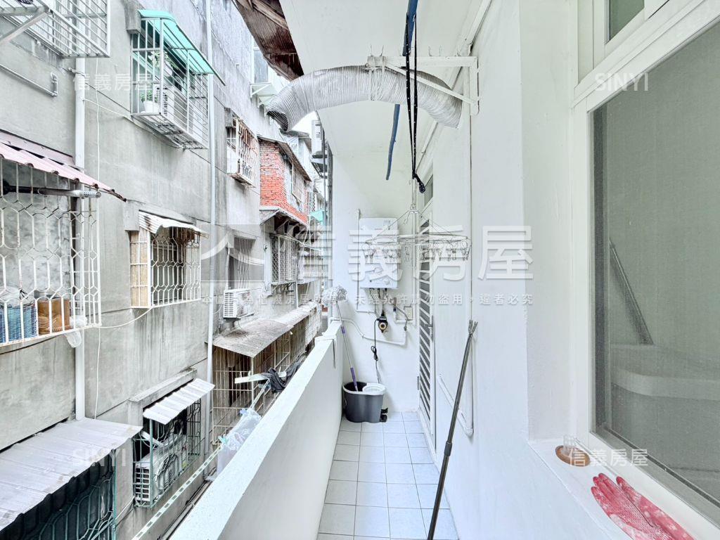 秀山三面採光美寓房屋室內格局與周邊環境