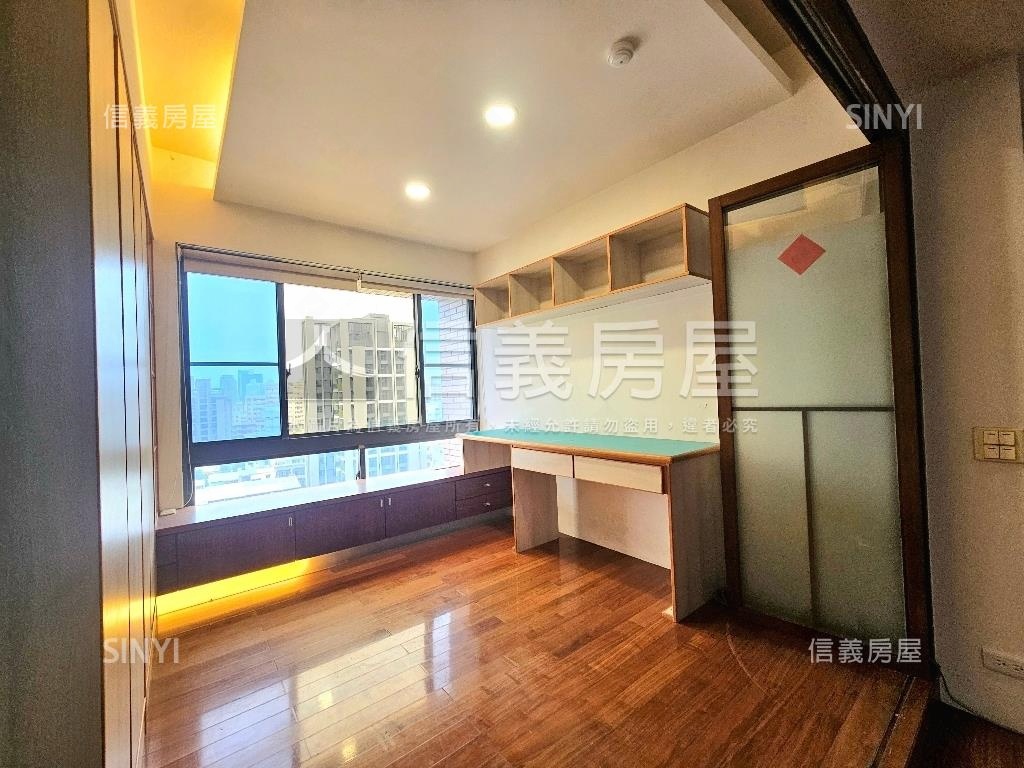 太子蘭坊高樓層四房雙平車房屋室內格局與周邊環境