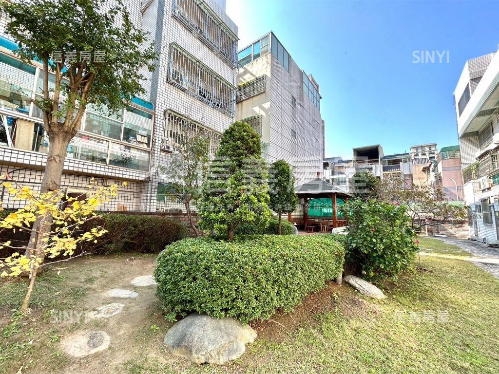 八期玉京鄉美三房附車位房屋室內格局與周邊環境