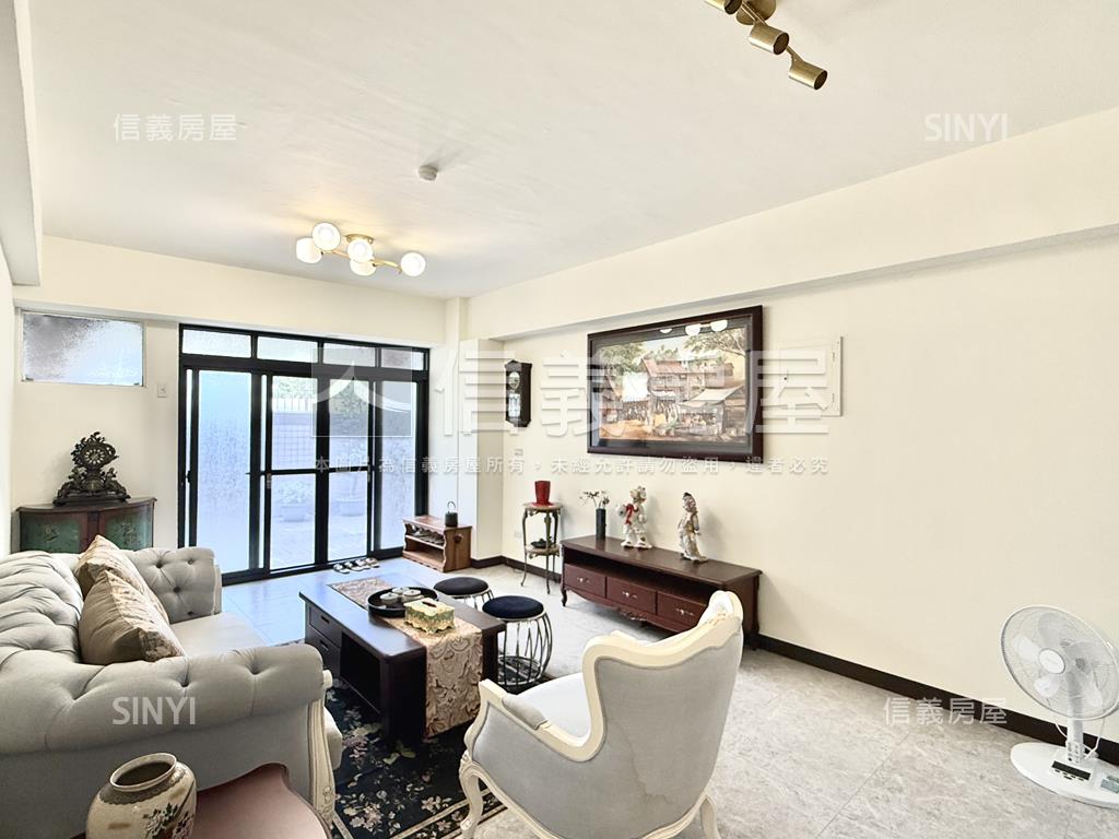 鳳山火車站成家一樓美宅房屋室內格局與周邊環境