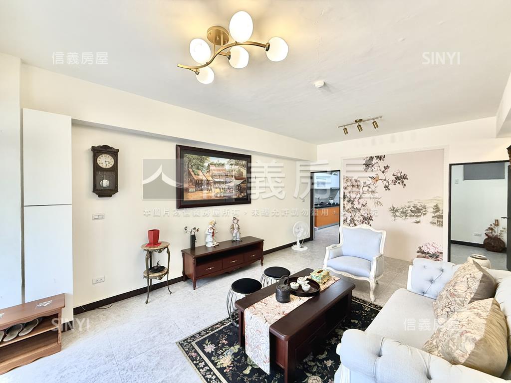 鳳山火車站成家一樓美宅房屋室內格局與周邊環境