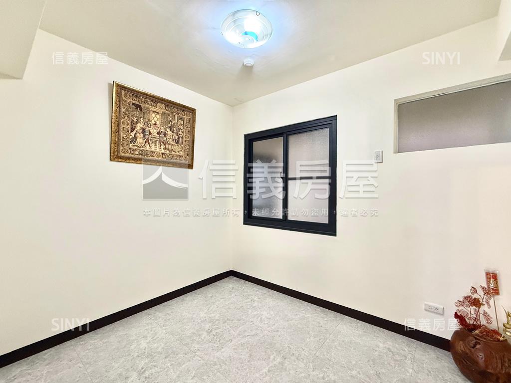 鳳山火車站成家一樓美宅房屋室內格局與周邊環境