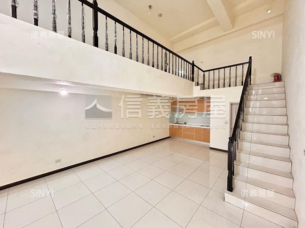 近捷運Ａ９翫美店面Ｓ２房屋室內格局與周邊環境