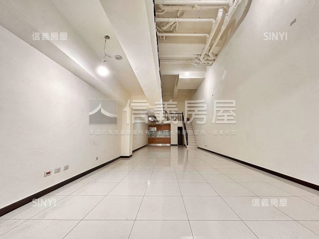 近捷運Ａ９翫美店面Ｓ２房屋室內格局與周邊環境