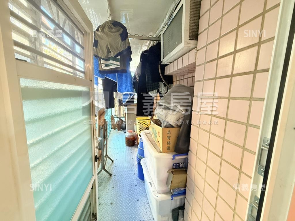 富貴天地３房車位房屋室內格局與周邊環境