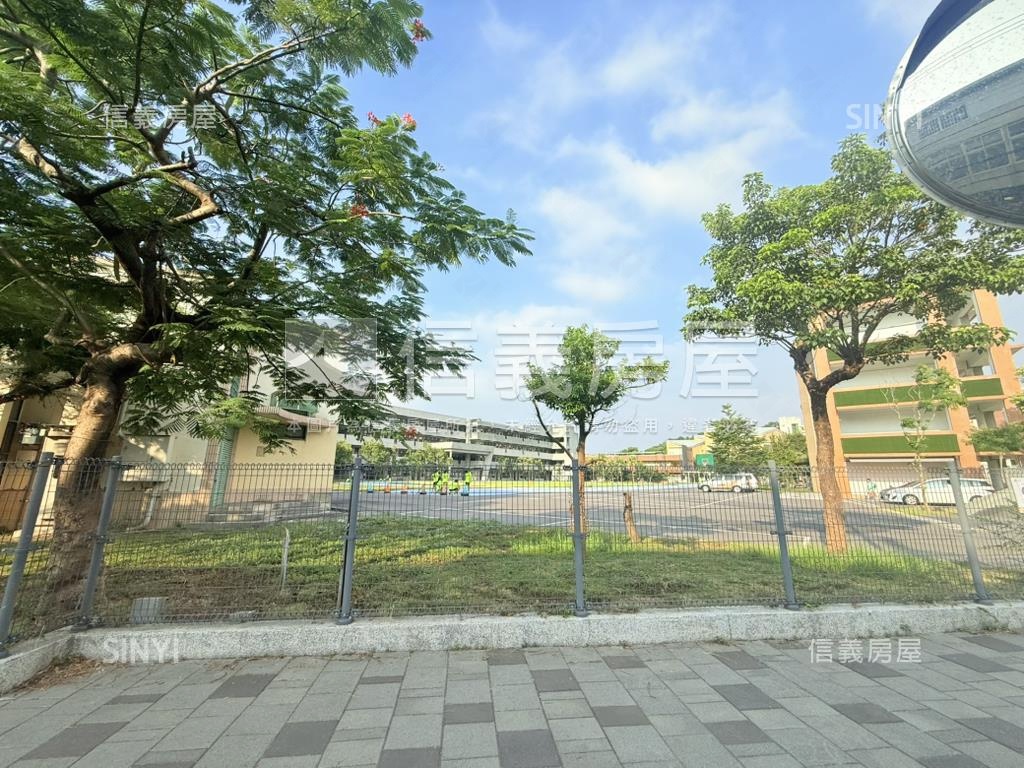 南大金都黃金店面房屋室內格局與周邊環境