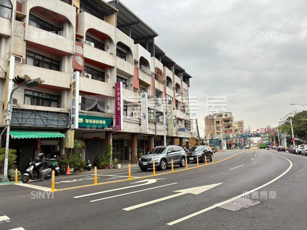 霧峰中正路稀有臨路透店房屋室內格局與周邊環境