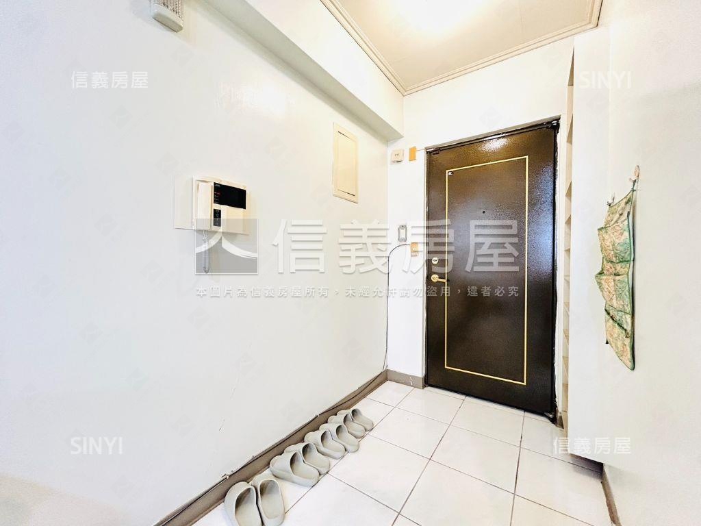 宏泰新象２房房屋室內格局與周邊環境