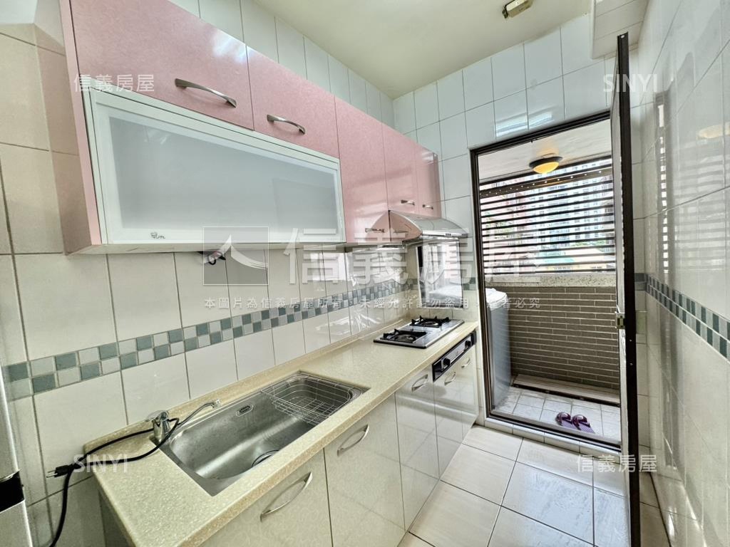 專任●新光大道●三房平車房屋室內格局與周邊環境