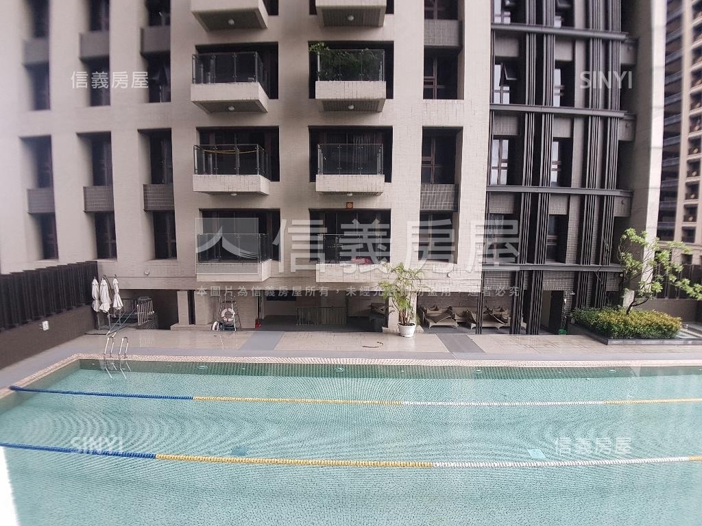 新富邑稀有露臺房屋室內格局與周邊環境