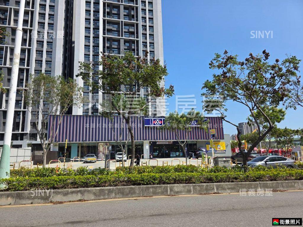 好市多南興臨路大地坪透店房屋室內格局與周邊環境