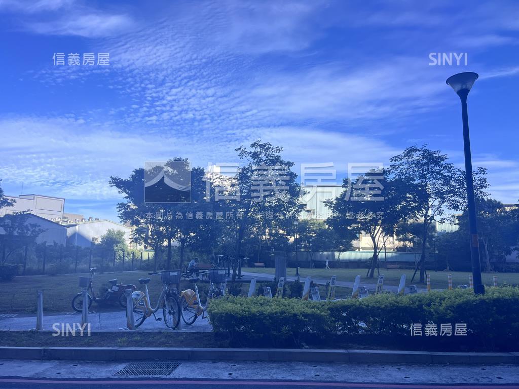 新興高中纖未來面寬店面房屋室內格局與周邊環境