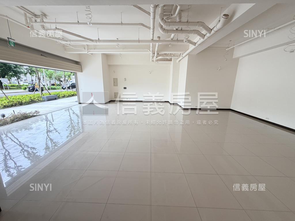 新興高中纖未來面寬店面房屋室內格局與周邊環境