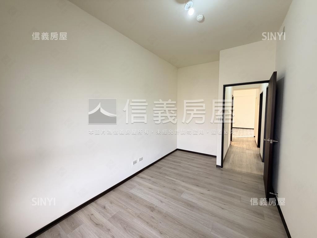 蓮潭國小正對面三房平車房屋室內格局與周邊環境