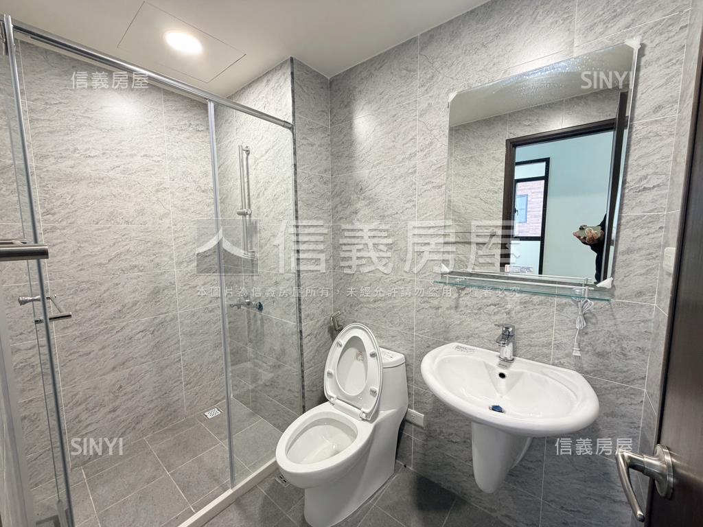 蓮潭國小正對面三房平車房屋室內格局與周邊環境