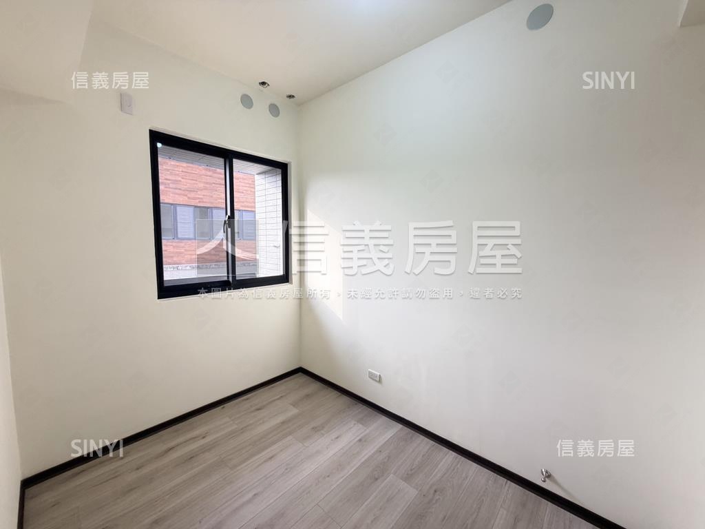 蓮潭國小正對面三房平車房屋室內格局與周邊環境