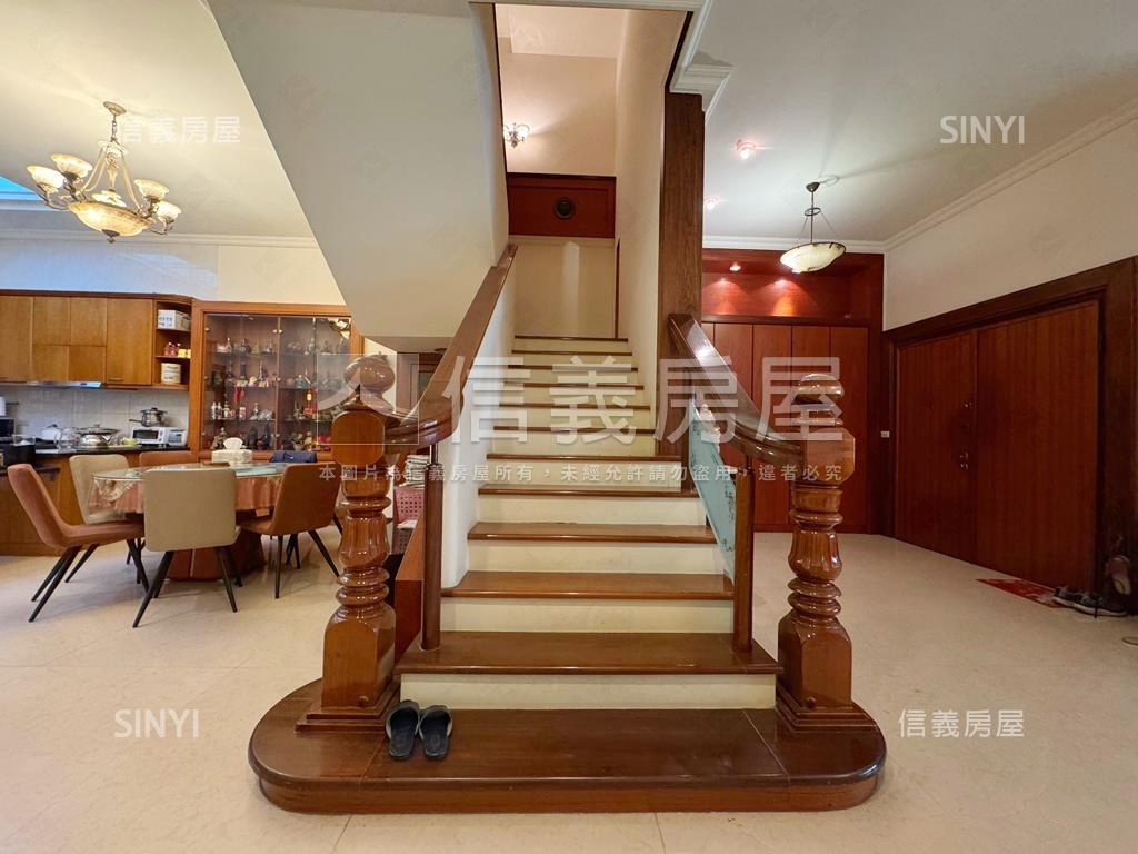 鄰高鐵．大地坪大面寬車墅房屋室內格局與周邊環境