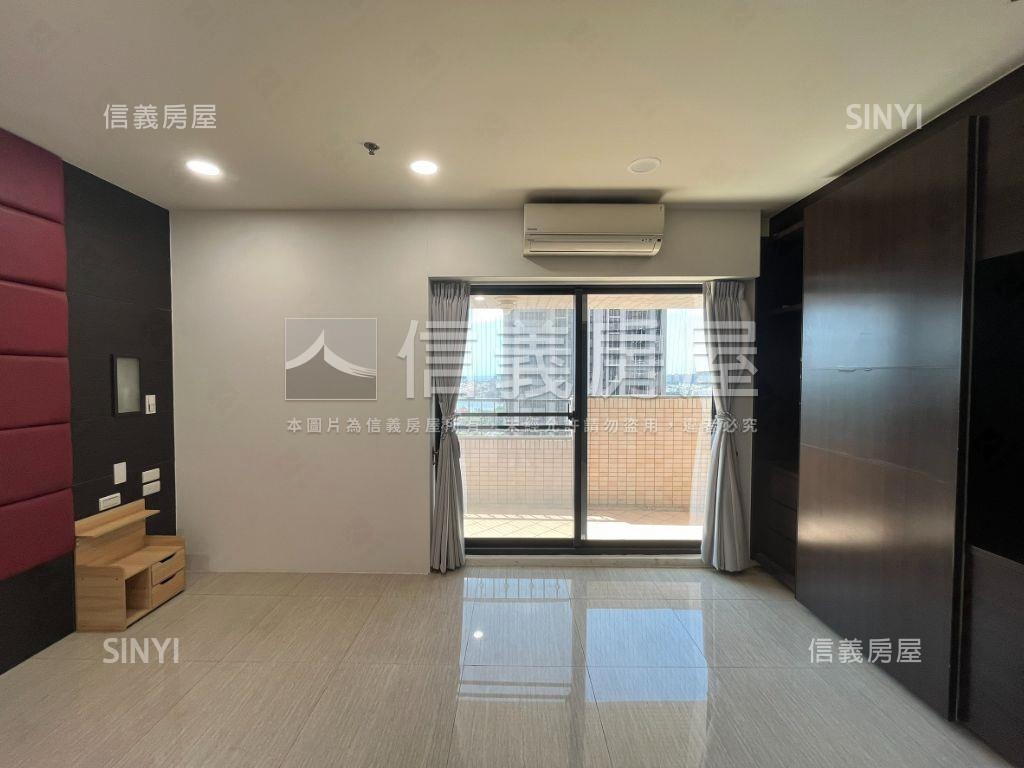 左營雙車質感樓中樓房屋室內格局與周邊環境