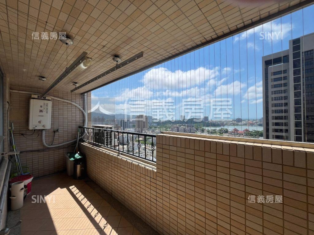 左營雙車質感樓中樓房屋室內格局與周邊環境