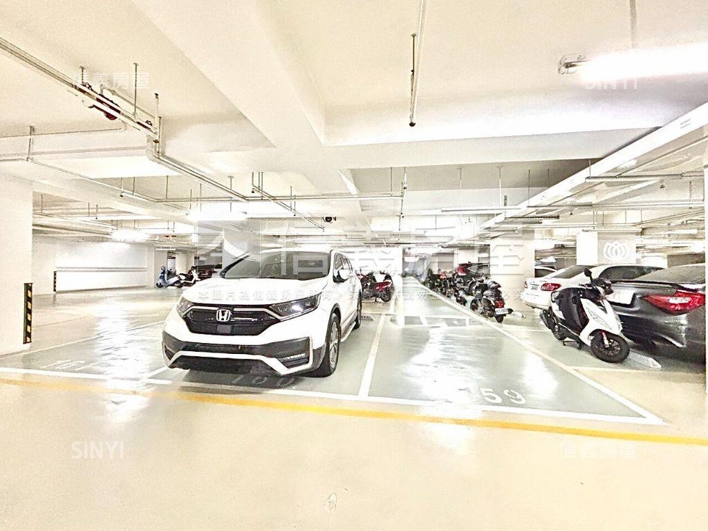 仁武全誠質感兩房平車房屋室內格局與周邊環境