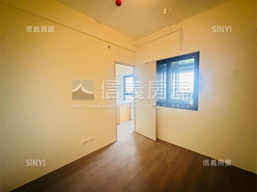 發財樓。超級視野兩房車位房屋室內格局與周邊環境