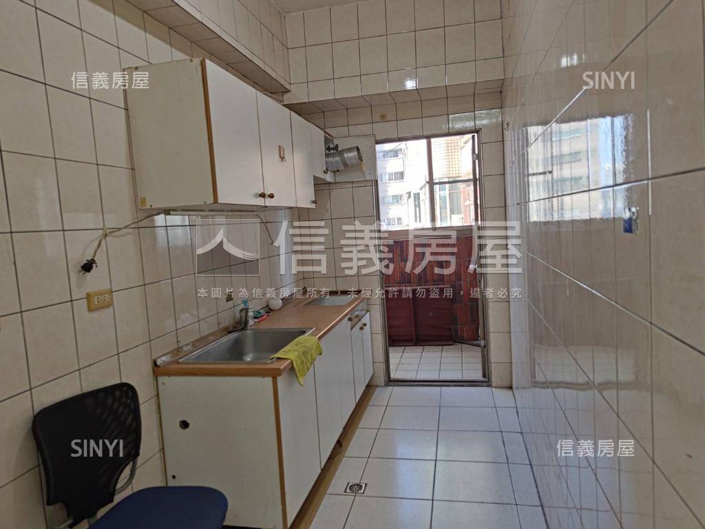 東區│崇明天廈優質三房房屋室內格局與周邊環境