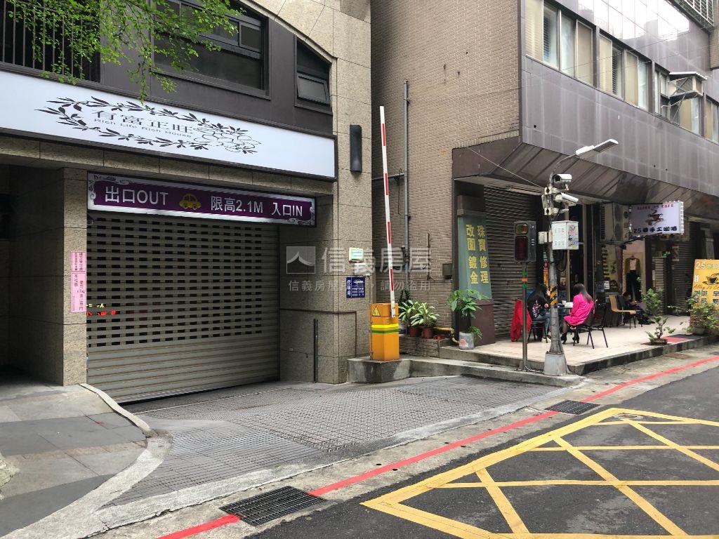 【有富正旺】美裝小宅房屋室內格局與周邊環境