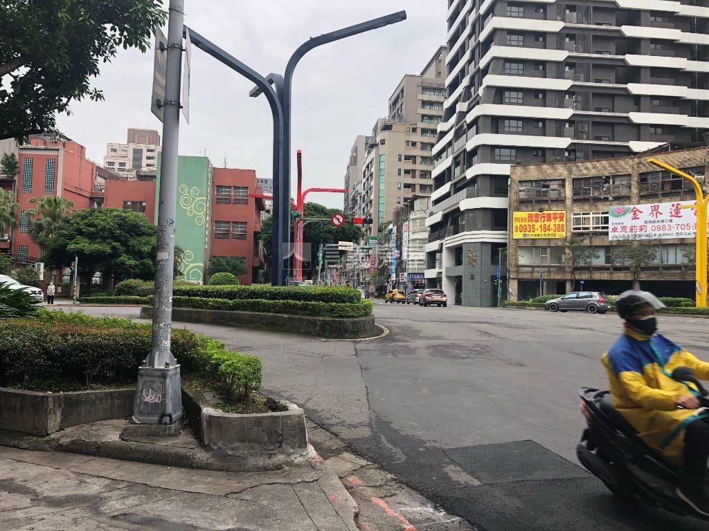 【有富正旺】美裝小宅房屋室內格局與周邊環境