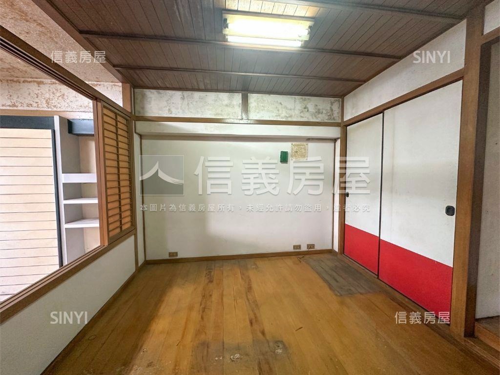 近區公所成家二房華廈房屋室內格局與周邊環境