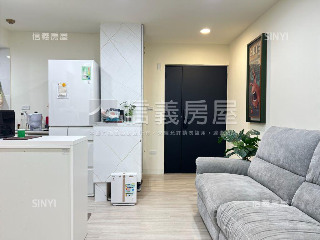 星鑽２８年質感美妝宅房屋室內格局與周邊環境